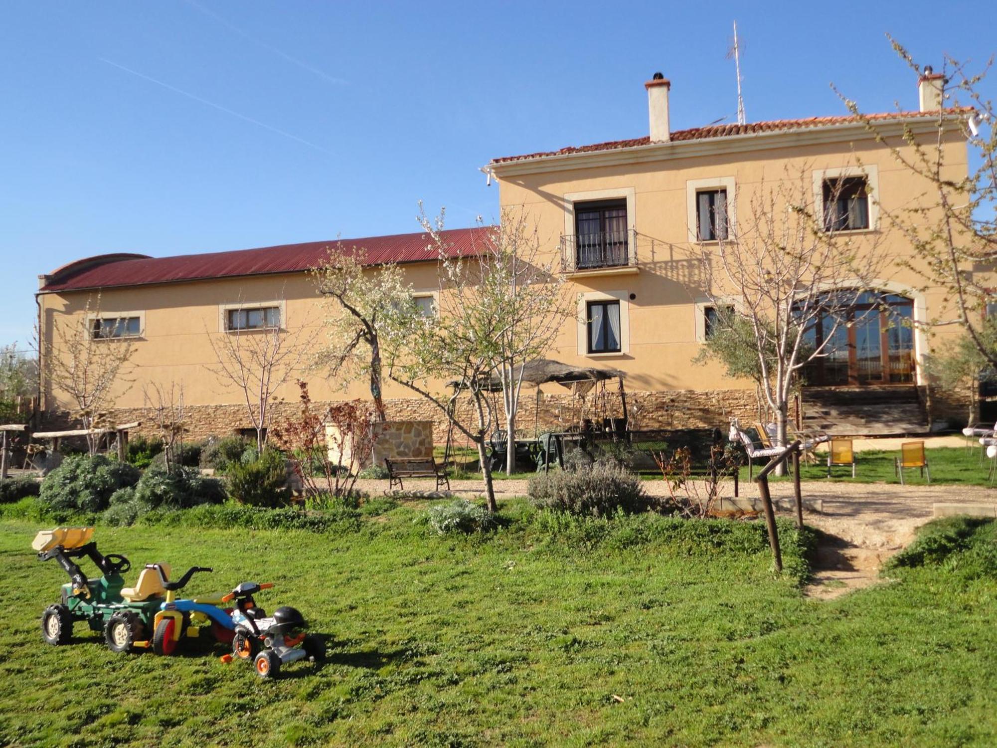 Casa Rural Villa Abeleste Fuentelisendo Εξωτερικό φωτογραφία